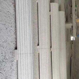 乌兰察布 花岗岩厂家带你看白麻花岗岩门楼大柱柱皮