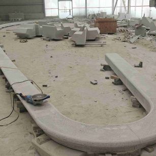 乌兰察布 芝麻白花岗岩弧形花坛石，坐凳石