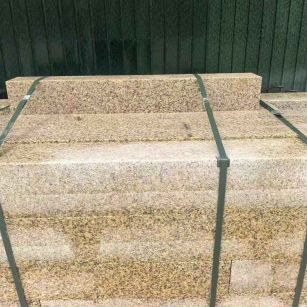 乌兰察布 黄金麻花岗岩石材机切面栏杆料半成品