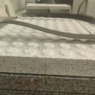 乌兰察布 芝麻白花岗岩6.0公分荔枝面五轴加工雕刻盲点