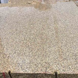 乌兰察布 黄金麻花岗岩石材方料