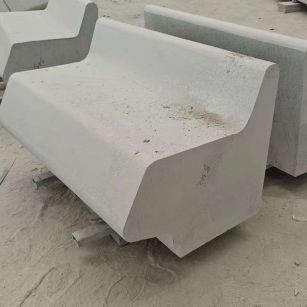 乌兰察布 芝麻白花岗岩异形坐凳，石凳