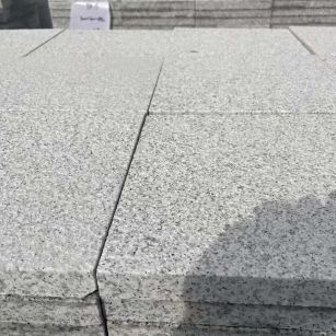 乌兰察布 白麻花岗岩石材推荐 荔枝面地铺石