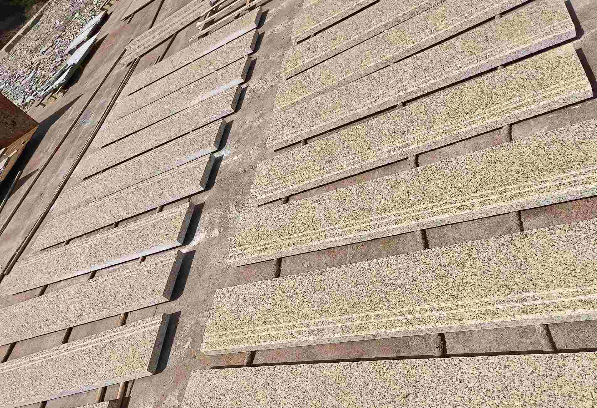 乌兰察布 黄金麻花岗岩光面楼梯踏步