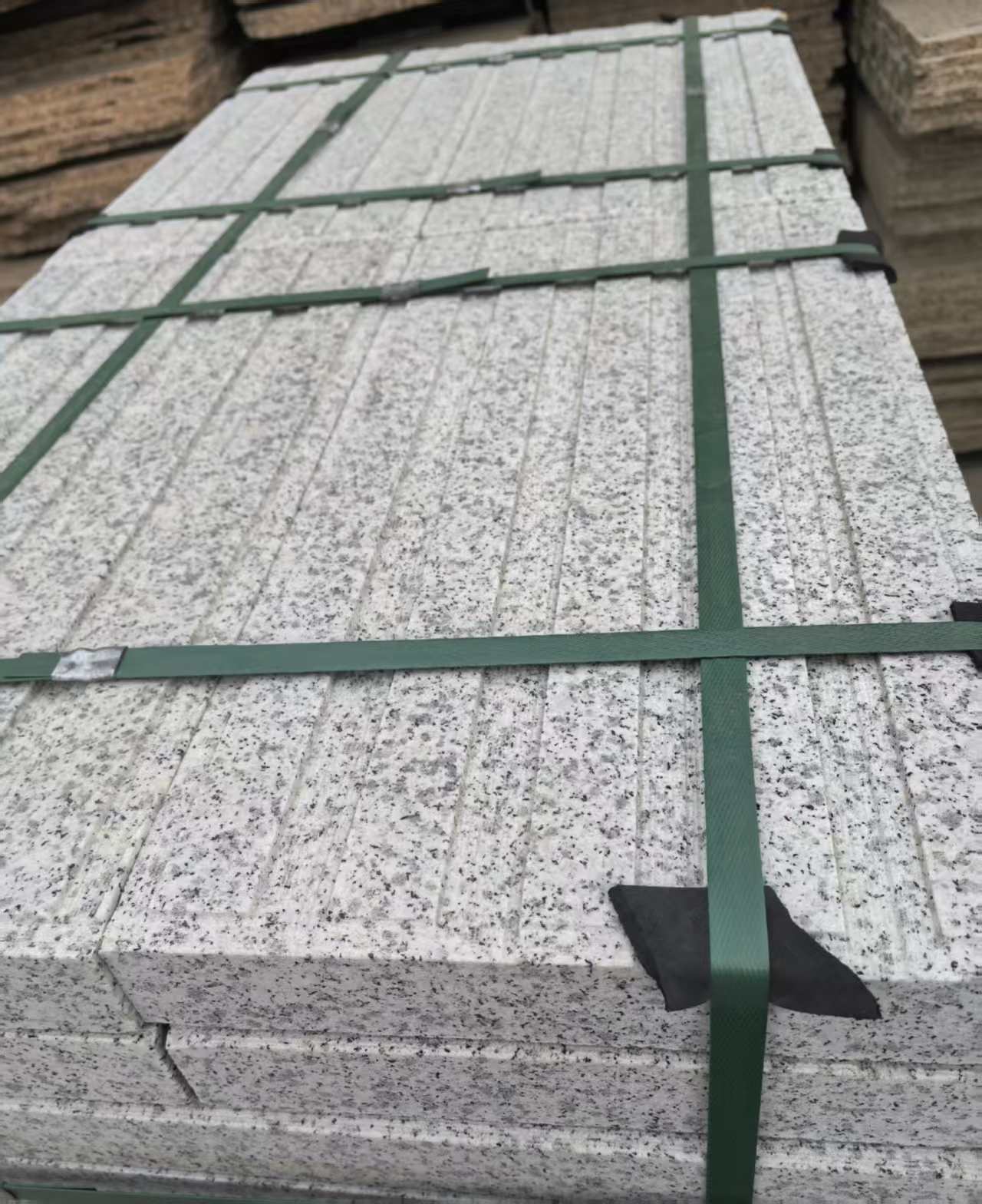 乌兰察布 白麻花岗岩直行盲道石，盲条，地铺石