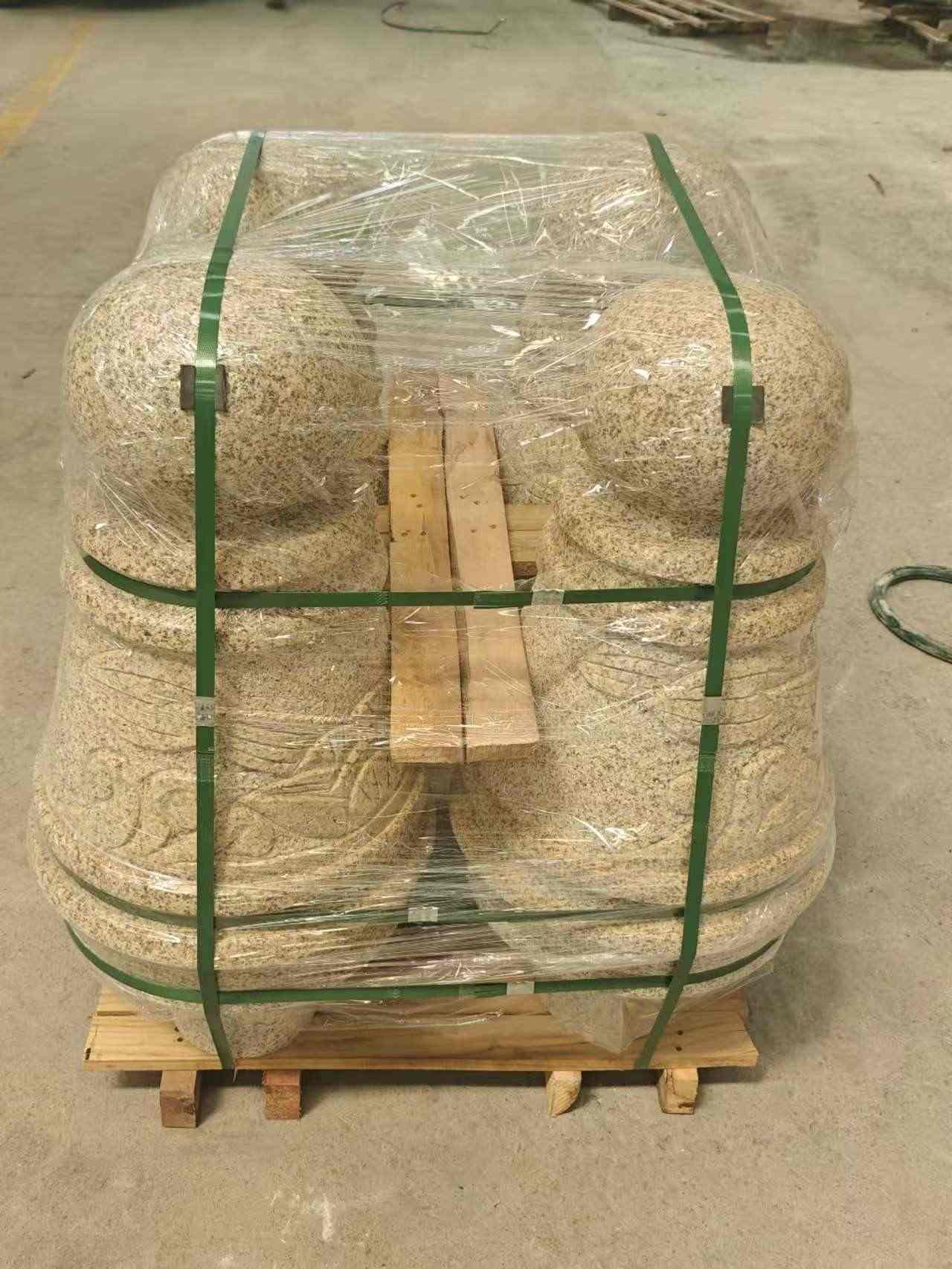 乌兰察布 黄金麻异形定制雕花——棒棒糖挡车柱