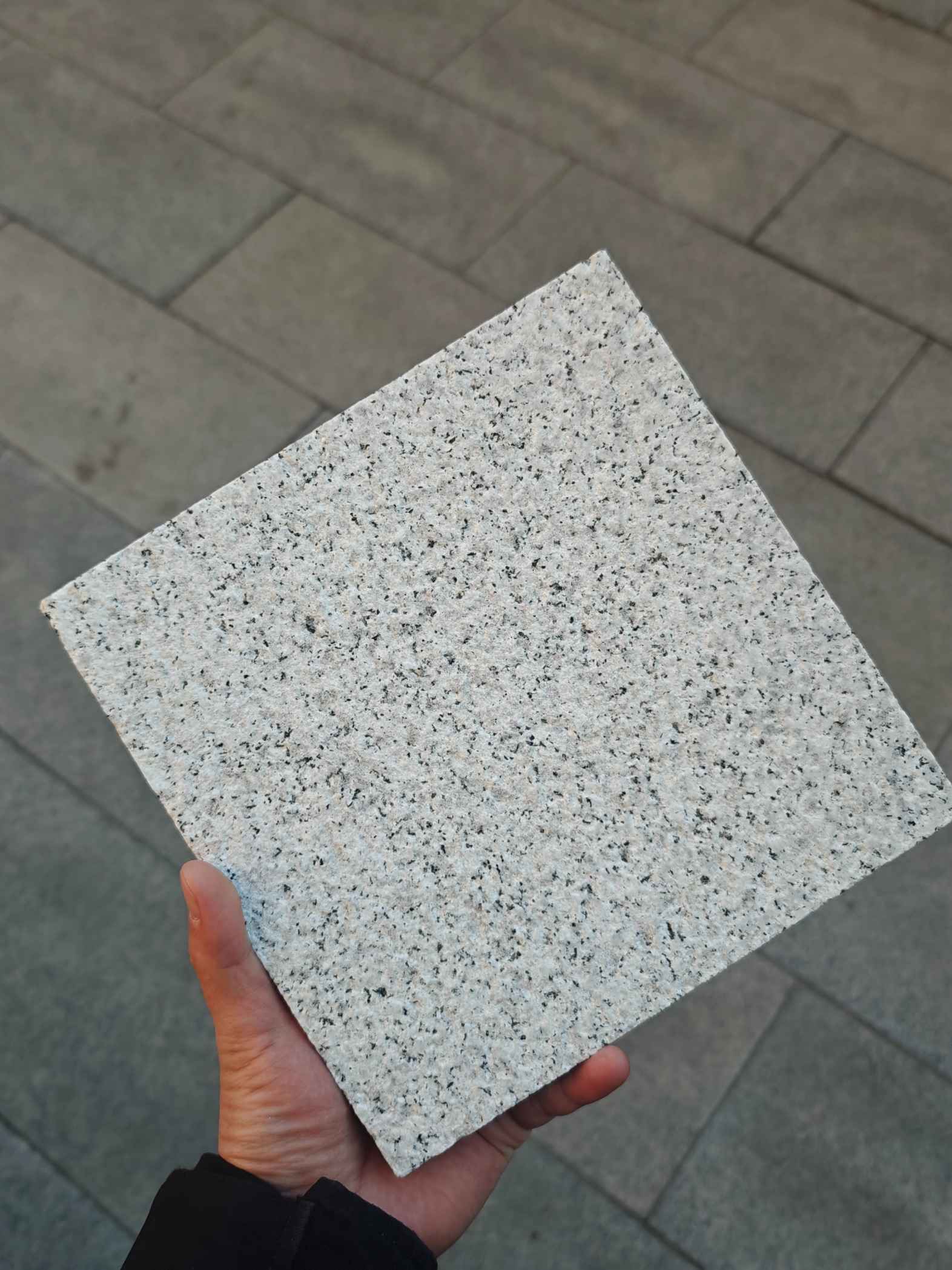 乌兰察布 白麻荔枝面花岗岩石材