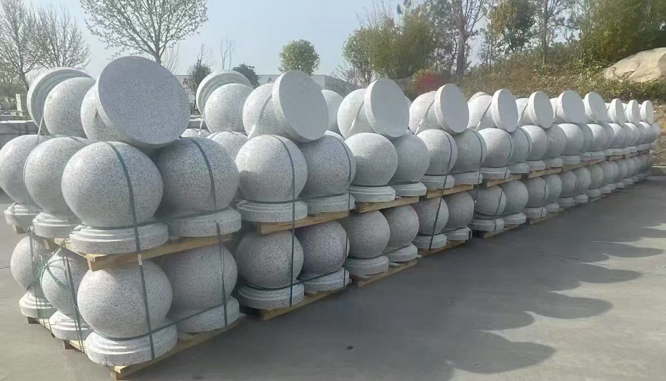 乌兰察布 白麻花岗岩石材圆球，石球，挡车球，隔离球，景观石球，风水球等