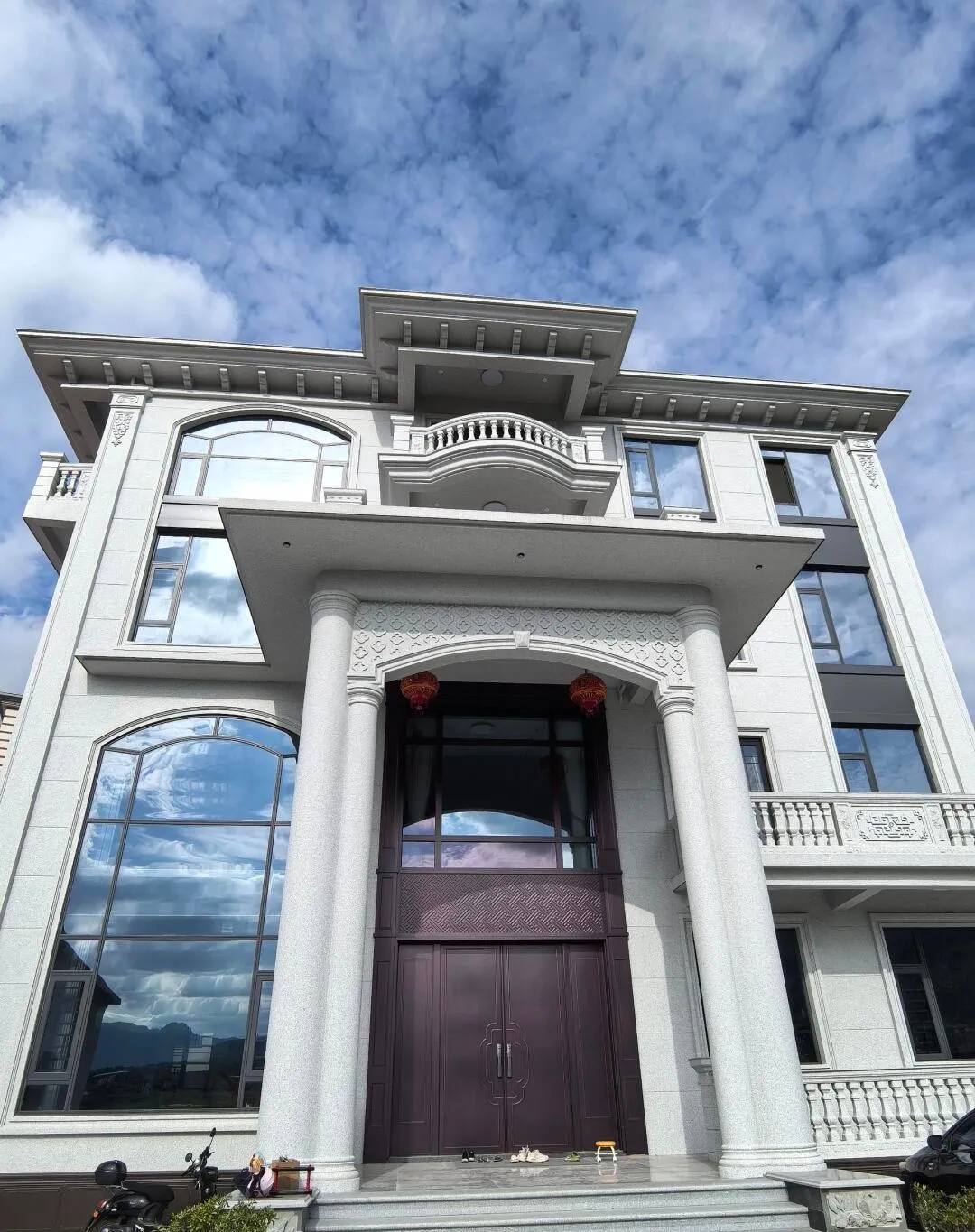 乌兰察布白麻别墅外墙干挂石材效果示例