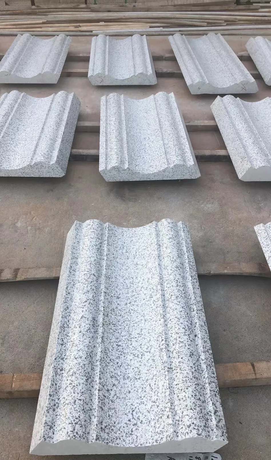 乌兰察布 白麻花岗岩光面别墅线条