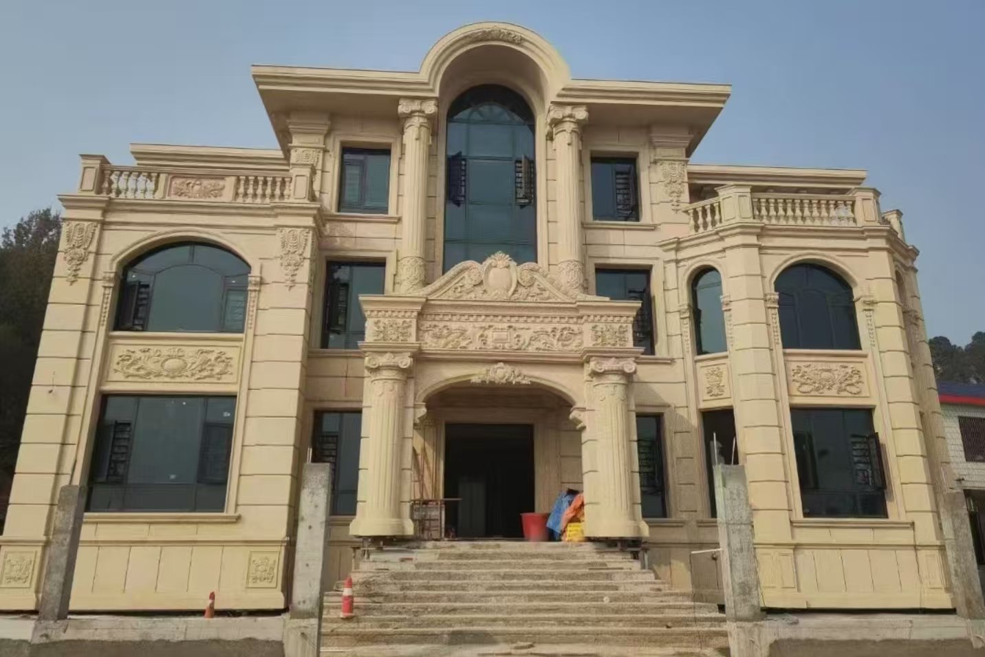 乌兰察布 黄金麻花岗岩别墅外墙干挂